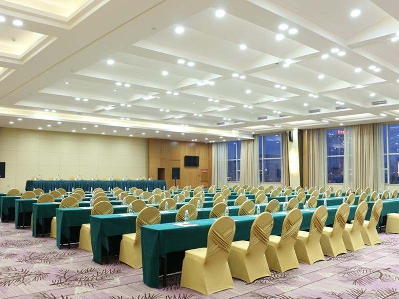 The Grand Plaza Hotel Ji'an  Bagian luar foto